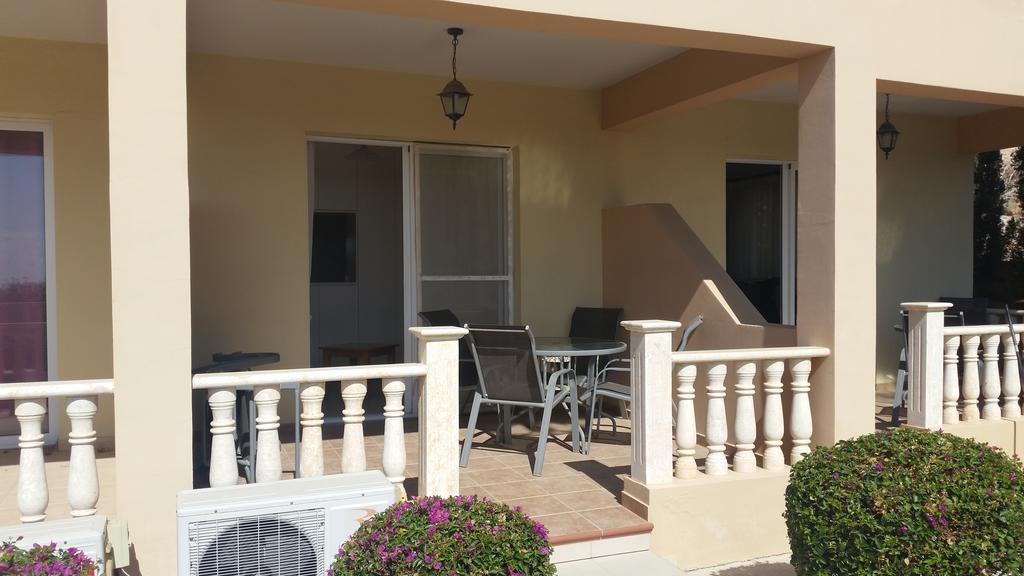 Panorama Court Appartamento Paphos Esterno foto